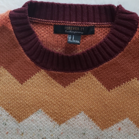 Forever 21 sweater size small - Picture 2 of 7